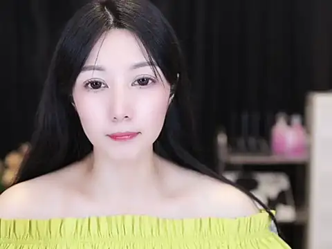 Nuyoah-77 online show from October 2025 04:09:02 PM