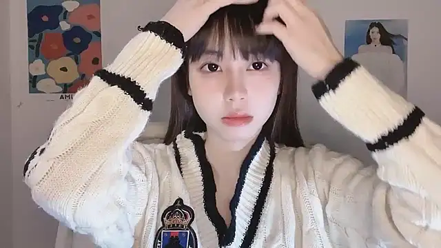 -Hottie online show from November 2025 04:07:02 PM