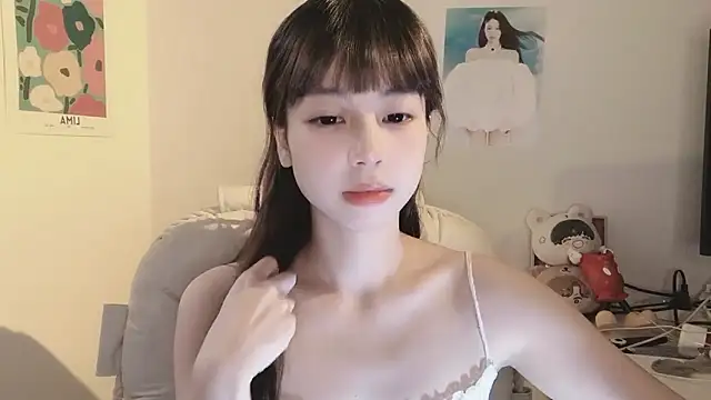 -Hottie online show from September 2025 04:29:01 PM