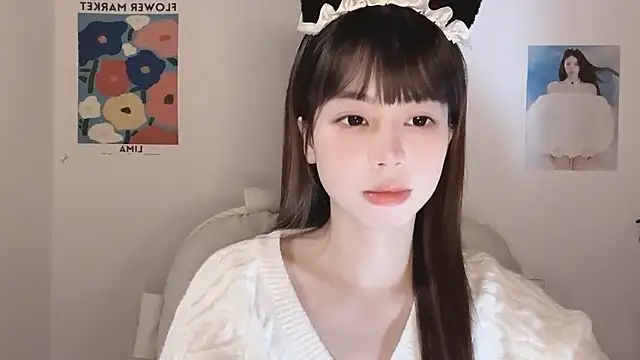 -Hottie online show from November 2025 04:11:01 PM