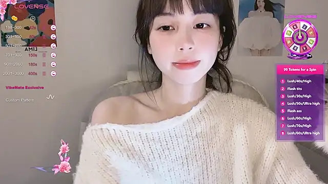 -Hottie online show from October 2025 05:02:01 PM