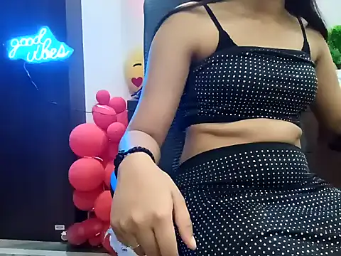 Snapshot of GoldnessAishu chatting on February 2025 07:08:02 PM GoldnessAishu online show from February 2025 07:08:02 PM