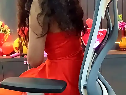 Snapshot of GoldnessAishu chatting on February 2025 06:24:02 PM GoldnessAishu online show from February 2025 06:24:02 PM