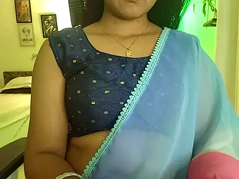 Snapshot of GoldnessAishu chatting on October 2025 07:58:02 PM GoldnessAishu online show from October 2025 07:58:02 PM