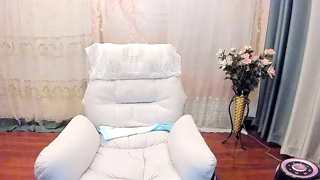 Pennyee online show from January 2026 12:39:02 AM