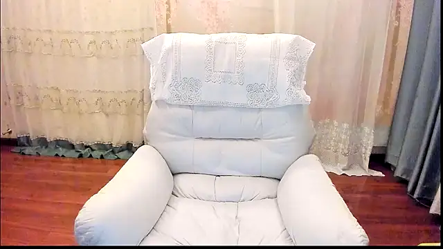 Pennyee online show from February 2026 12:32:02 AM