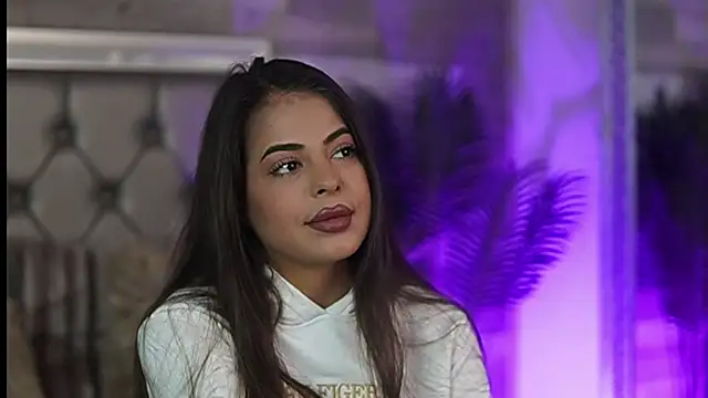 Snapshot of KeylaConner chatting on October 2025 03:51:02 AM KeylaConner online show from October 2025 03:51:02 AM