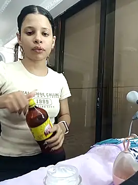 Snapshot of LadyAvalon chatting on November 2025 05:51:02 PM LadyAvalon online show from November 2025 05:51:02 PM