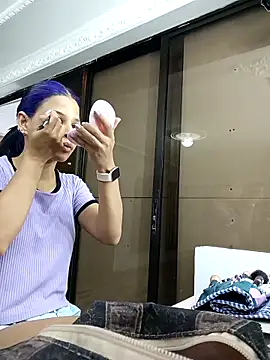 Snapshot of LadyAvalon chatting on December 2025 06:02:01 PM LadyAvalon online show from December 2025 06:02:01 PM