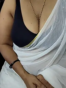 Snapshot of Tamil-ranjitha chatting on March 2025 04:35:02 PM Tamil-ranjitha online show from March 2025 04:35:02 PM