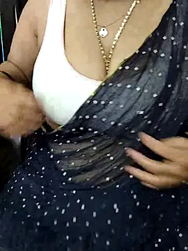 Snapshot of Tamil-ranjitha chatting on February 2025 02:04:02 PM Tamil-ranjitha online show from February 2025 02:04:02 PM