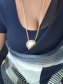 Snapshot of Tamil-ranjitha chatting on March 2025 10:00:02 AM Tamil-ranjitha online show from March 2025 10:00:02 AM