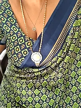 Snapshot of Tamil-ranjitha chatting on February 2025 03:10:02 AM Tamil-ranjitha online show from February 2025 03:10:02 AM