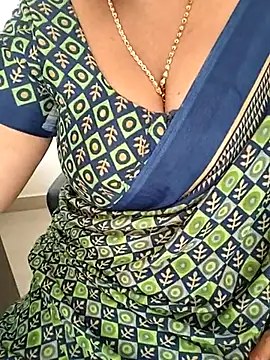 Snapshot of Tamil-ranjitha chatting on March 2025 04:38:02 AM Tamil-ranjitha online show from March 2025 04:38:02 AM