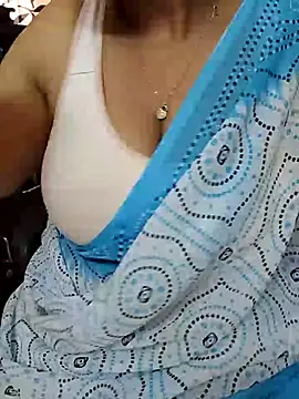 Snapshot of Tamil-ranjitha chatting on February 2025 01:29:01 AM Tamil-ranjitha online show from February 2025 01:29:01 AM