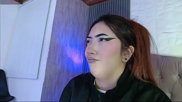 Mia Rinn online show from November 2025 03:05:01 PM