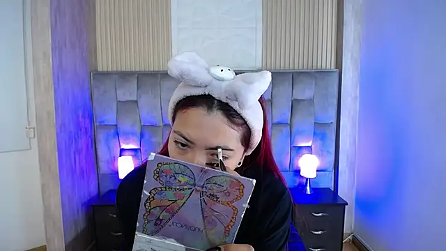 Mia Rinn online show from September 2025 01:11:02 PM