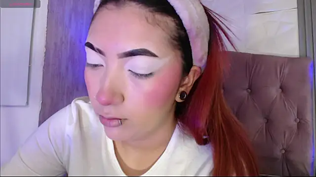 Mia Rinn online show from November 2025 02:53:01 PM