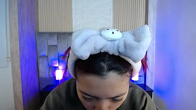 Mia Rinn online show from September 2025 01:07:01 PM