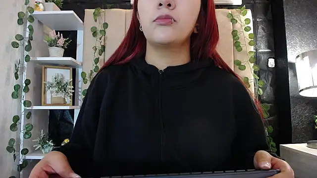 Mia Rinn online show from February 2025 01:03:01 PM