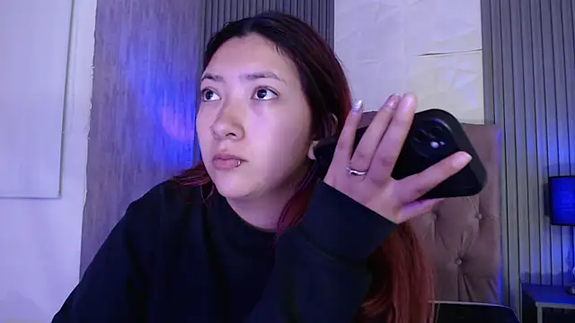 Mia Rinn online show from November 2025 01:47:02 PM