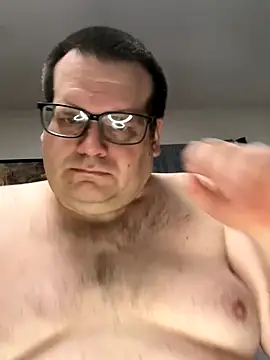 Snapshot of treatbobnicer chatting on December 2025 05:44:01 AM treatbobnicer online show from December 2025 05:44:01 AM