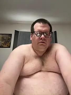 Snapshot of treatbobnicer chatting on December 2025 03:49:02 PM treatbobnicer online show from December 2025 03:49:02 PM