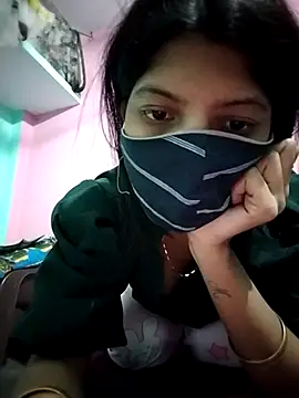 Snapshot of Hotty-Divya chatting on November 2025 02:34:02 PM Hotty-Divya online show from November 2025 02:34:02 PM