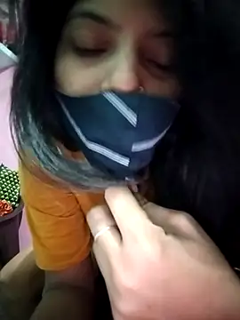 Snapshot of Hotty-Divya chatting on November 2025 03:16:02 PM Hotty-Divya online show from November 2025 03:16:02 PM