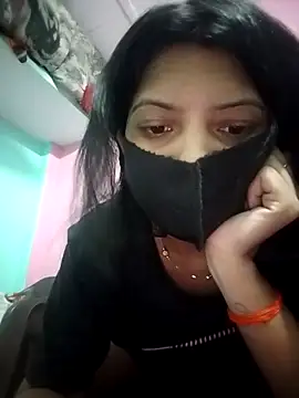 Hotty-Divya online show from April 2026 03:00:01 AM