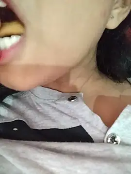 Hotty-Divya online show from May 2026 08:42:02 AM