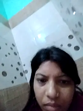 Snapshot of Hotty-Divya chatting on November 2025 03:10:02 AM Hotty-Divya online show from November 2025 03:10:02 AM