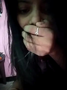 Snapshot of Hotty-Divya chatting on November 2025 02:37:02 AM Hotty-Divya online show from November 2025 02:37:02 AM