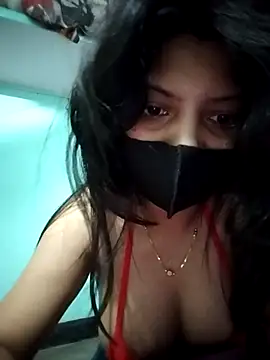 Hotty-Divya online show from May 2026 03:10:02 AM