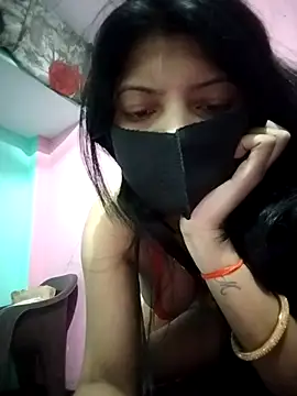 Hotty-Divya online show from May 2026 03:22:01 AM