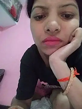 Hotty-Divya online show from May 2026 03:05:01 AM