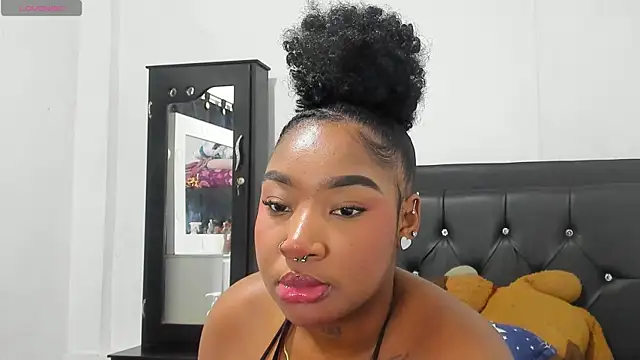 Snapshot of Natassha_brown1 chatting on October 2025 01:03:02 AM Natassha brown1 online show from October 2025 01:03:02 AM