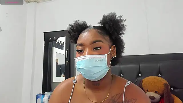 Snapshot of Natassha_brown1 chatting on October 2025 10:44:02 PM Natassha brown1 online show from October 2025 10:44:02 PM