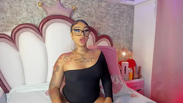 Mia Jansen online show from March 2026 01:37:01 PM