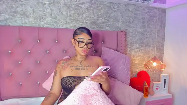 Mia Jansen online show from February 2026 02:13:02 PM