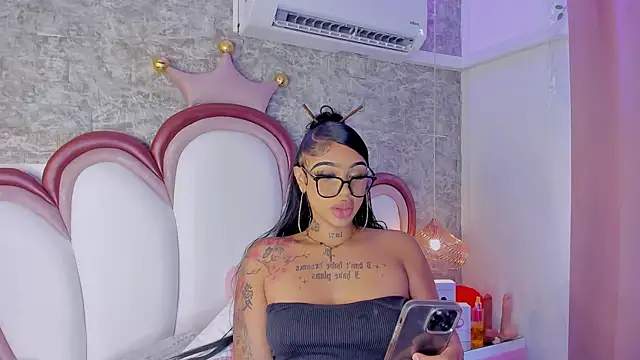 Mia Jansen online show from April 2026 01:48:01 PM