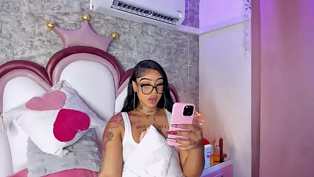 Mia Jansen online show from April 2026 02:45:02 PM