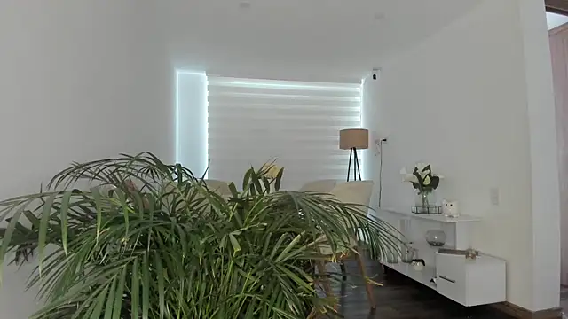 Ori valentina online show from June 2026 09:37:02 PM