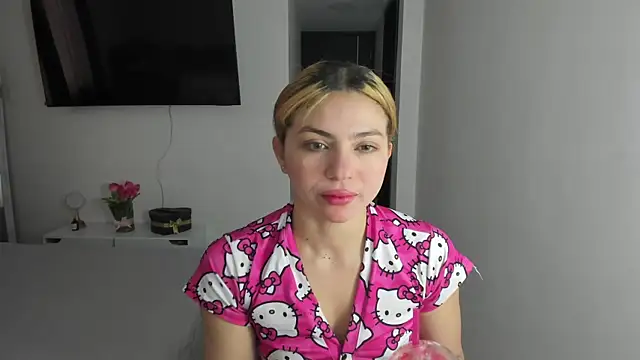 Snapshot of Ori_valentina chatting on February 2025 08:28:02 PM Ori valentina online show from February 2025 08:28:02 PM