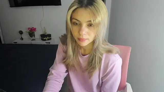 Snapshot of Ori_valentina chatting on March 2025 06:29:01 PM Ori valentina online show from March 2025 06:29:01 PM