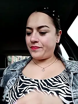 Lesly 10- online show from October 2025 09:59:01 PM