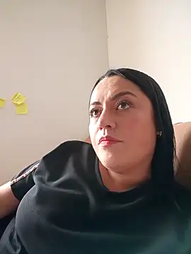 Lesly 10- online show from March 2026 07:45:02 PM