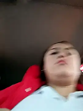 Snapshot of Lesly_10- chatting on December 2025 10:26:02 PM Lesly 10- online show from December 2025 10:26:02 PM