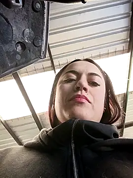 Snapshot of Lesly_10- chatting on November 2025 01:59:01 PM Lesly 10- online show from November 2025 01:59:01 PM