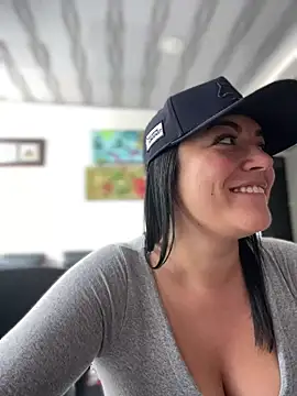 Lesly 10- online show from March 2026 08:36:02 PM